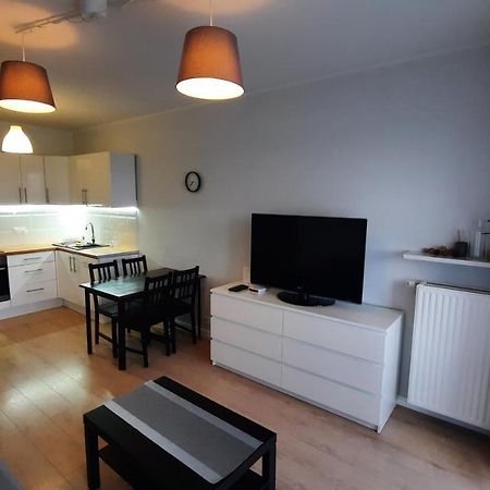 ワルシャワUrsa - Wygodny Apartament I Bezplatny Parking Na Miejscuアパートメント エクステリア 写真