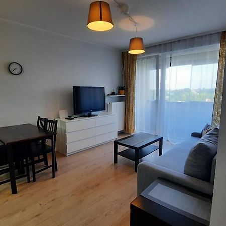ワルシャワUrsa - Wygodny Apartament I Bezplatny Parking Na Miejscuアパートメント エクステリア 写真