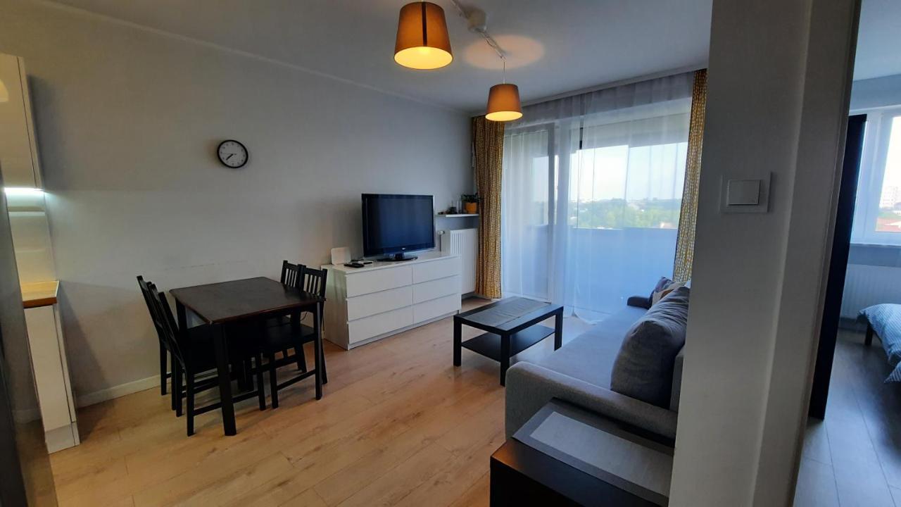 ワルシャワUrsa - Wygodny Apartament I Bezplatny Parking Na Miejscuアパートメント エクステリア 写真